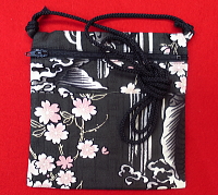 お祭り 和柄万能ポシェット 鯉の滝昇り(鉄黒ピンク)